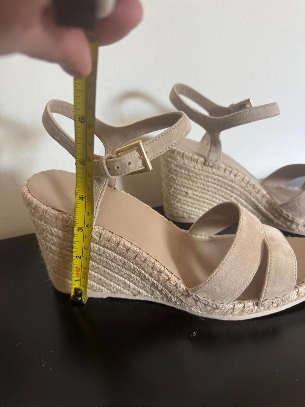 Vince Beige Suede Espadrille Wedge Sandals 👡